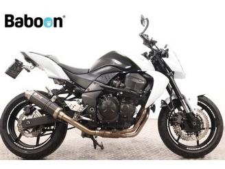 krockskadad bil motor Kawasaki Z 750  2010/4