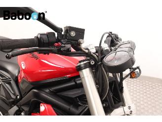 Triumph Street Triple S picture 9
