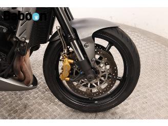 Triumph Street Triple R picture 11