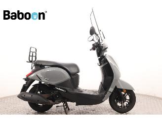 Schade scooter Sym  Mio 50i 25KM 2022/8