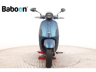 Vespa  Primavera 25KM picture 3