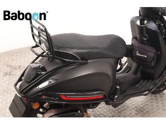 Vespa  Sprint 25KM picture 10