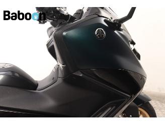 Yamaha  T-MAX 560 Tech Max ABS picture 11