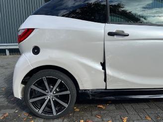 Aixam  E-Coupe GTI picture 11