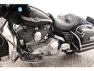 Harley-Davidson  FLHTC Electra Glide Special 100Th Anniversary picture 21