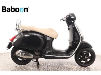 krockskadad bil motor Vespa  GTS 250 I.E. 2006/9