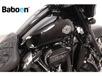 Harley-Davidson  FLHXS Street Glide Special 114 picture 16