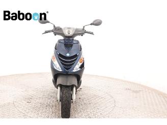 Piaggio  Zip 25KM picture 3