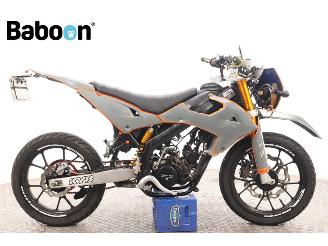 dañado ciclomotor Rieju  MRT 50 45KM 2022/12