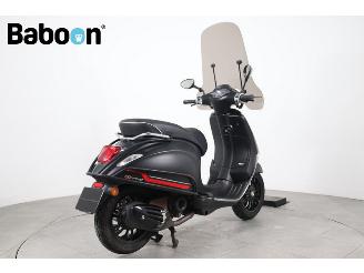 Vespa  Sprint 25KM picture 2