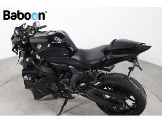 Yamaha  YZF- R7 picture 19