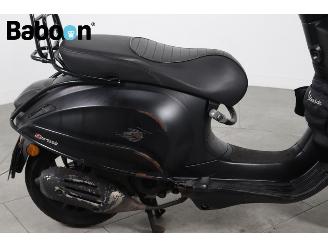 Vespa  Sprint 45KM picture 11
