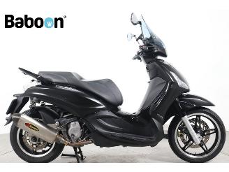Schade motor Piaggio Beverly 350 Sport Police ABS 2018/12