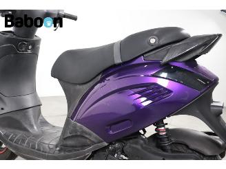 Piaggio  Zip 45KM picture 16
