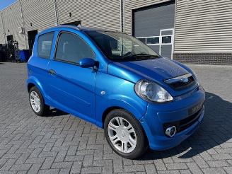 krockskadad bil brommobiel Microcar  M.GO SXI DCI 45KM 2009/7