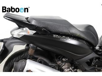 Piaggio Beverly 125 Police picture 14