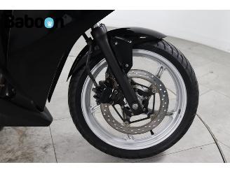 Honda CBR 250 R picture 15