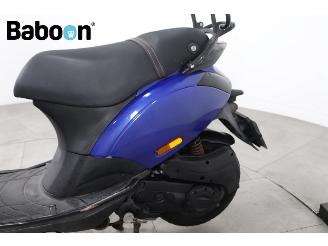 Piaggio  Zip 45KM picture 11