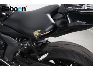 Yamaha  YZF-R7 picture 17