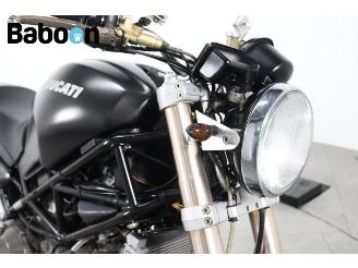 Ducati Monster 900  picture 9