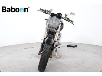 Ducati Monster 900  picture 3