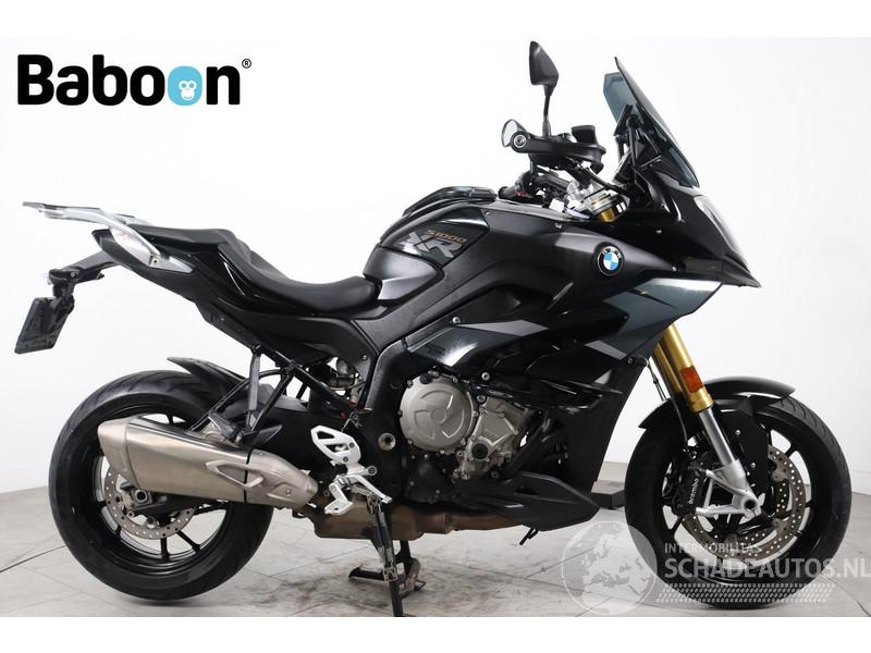 BMW S 1000 XR Triple Black