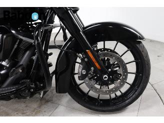 Harley-Davidson  FLHXS Street Glide Special picture 11