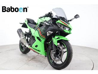 Kawasaki  Ninja 400 picture 2