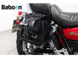 Honda  VT 700 C Shadow picture 16