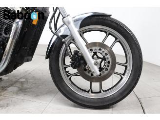 Honda  VT 700 C Shadow picture 14