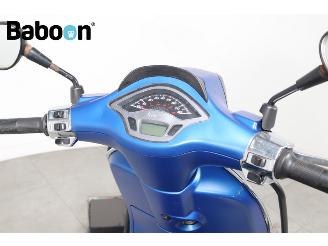 Vespa  Sprint 25KM picture 13