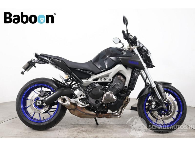 Yamaha MT-09 