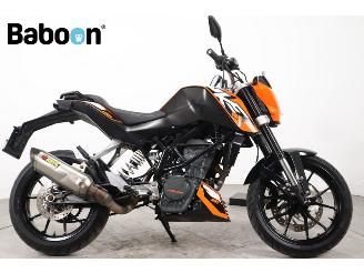 dommages motocyclettes  KTM 125 Duke ABS 2015/1