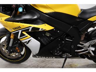 Yamaha  YZF-R1 picture 19