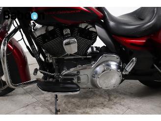 Harley-Davidson  FLHX Street Glide picture 12