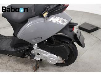 Piaggio  Zip 45KM picture 11