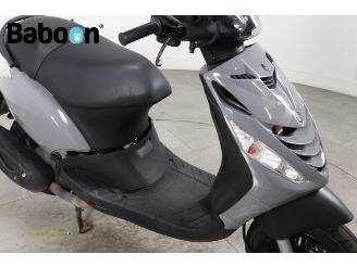 Piaggio  Zip 45KM picture 16