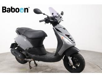 Piaggio  Zip 45KM picture 5