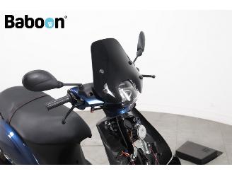 Piaggio  Zip 45KM picture 10