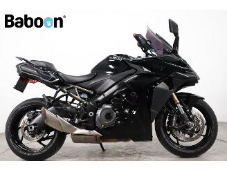 krockskadad bil motor Suzuki  GSX-S 1000 GT 2022/4