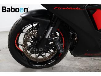Honda CBR 1000 RR Fireblade picture 14