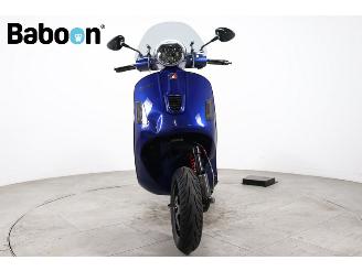 Vespa  GTS 300 i.e. picture 3