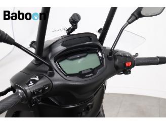 Piaggio Beverly 400 HPE picture 10