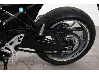 Suzuki  GSX-8R picture 15