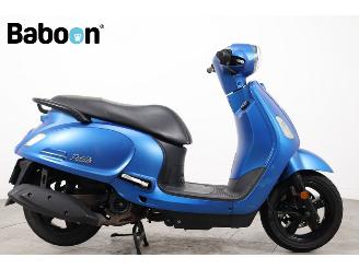 krockskadad bil bromfiets Sym Fiddle IV 45KM 2022/7