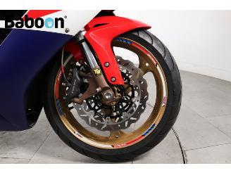 Honda CBR 1000 RR Fireblade picture 9
