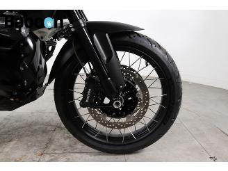 BMW R 1250 GS Adventure Triple Black picture 9