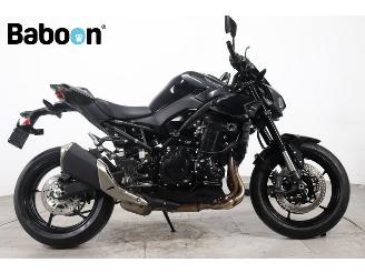 krockskadad bil motor Kawasaki Z 900 ABS 2026/4