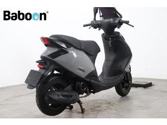 Piaggio  Zip 45KM picture 2
