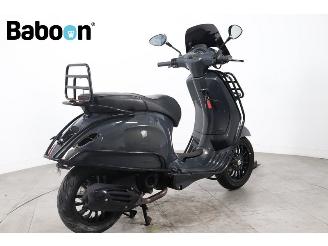 Vespa  Sprint 45KM picture 2